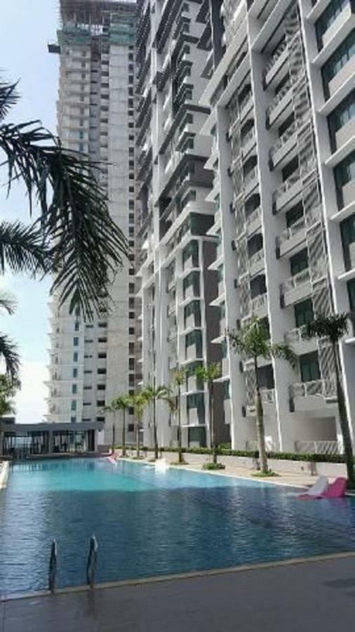 Bangi Almyra Suite Екстер'єр фото